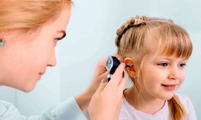 How do I recognise the signs of hearing loss in children